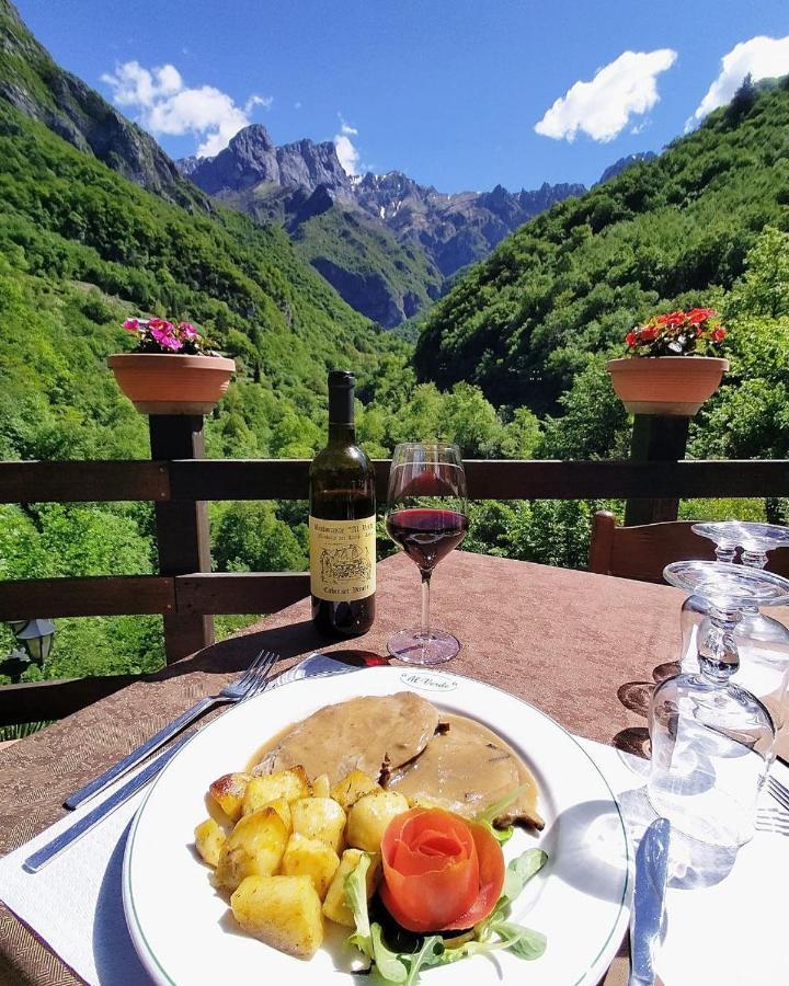 Hotel Al Verde Мандельо дел Ларио Екстериор снимка
