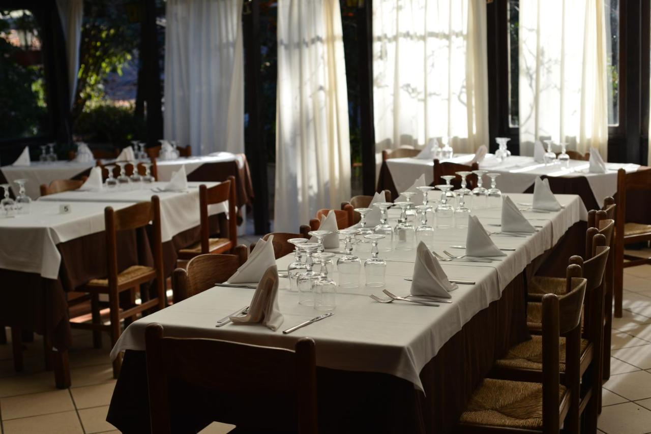 Hotel Al Verde Мандельо дел Ларио Екстериор снимка
