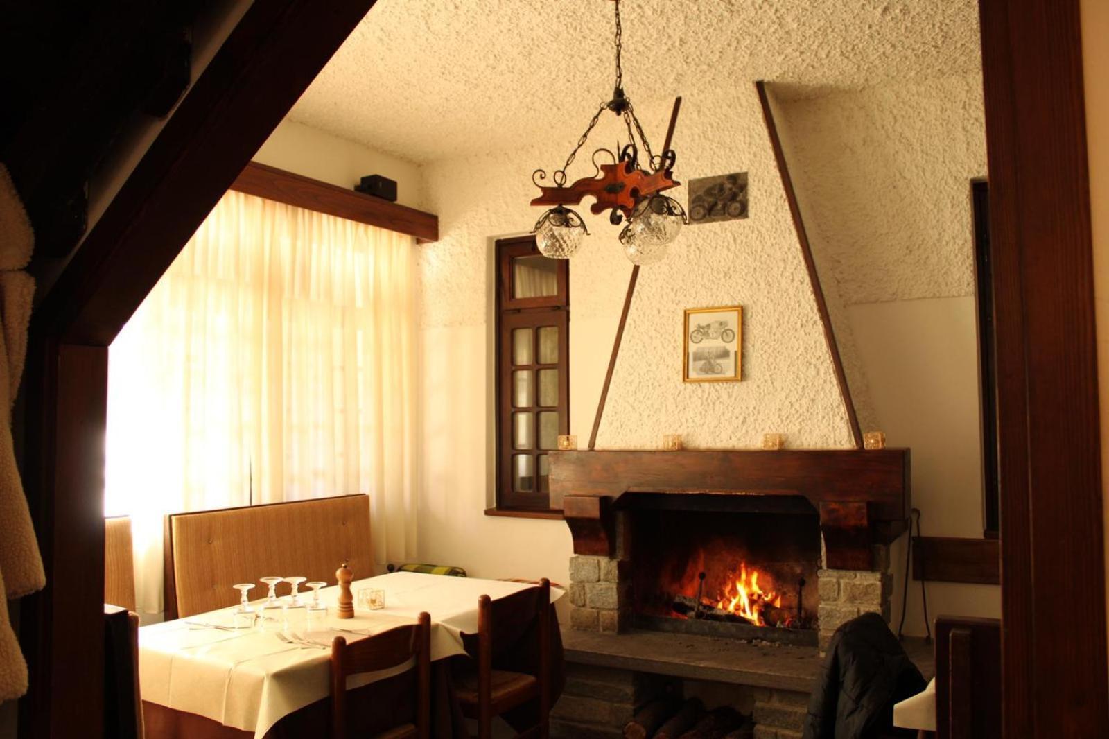 Hotel Al Verde Мандельо дел Ларио Екстериор снимка