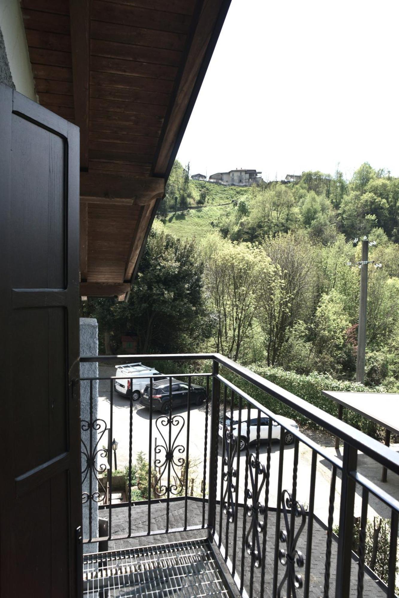 Hotel Al Verde Мандельо дел Ларио Екстериор снимка