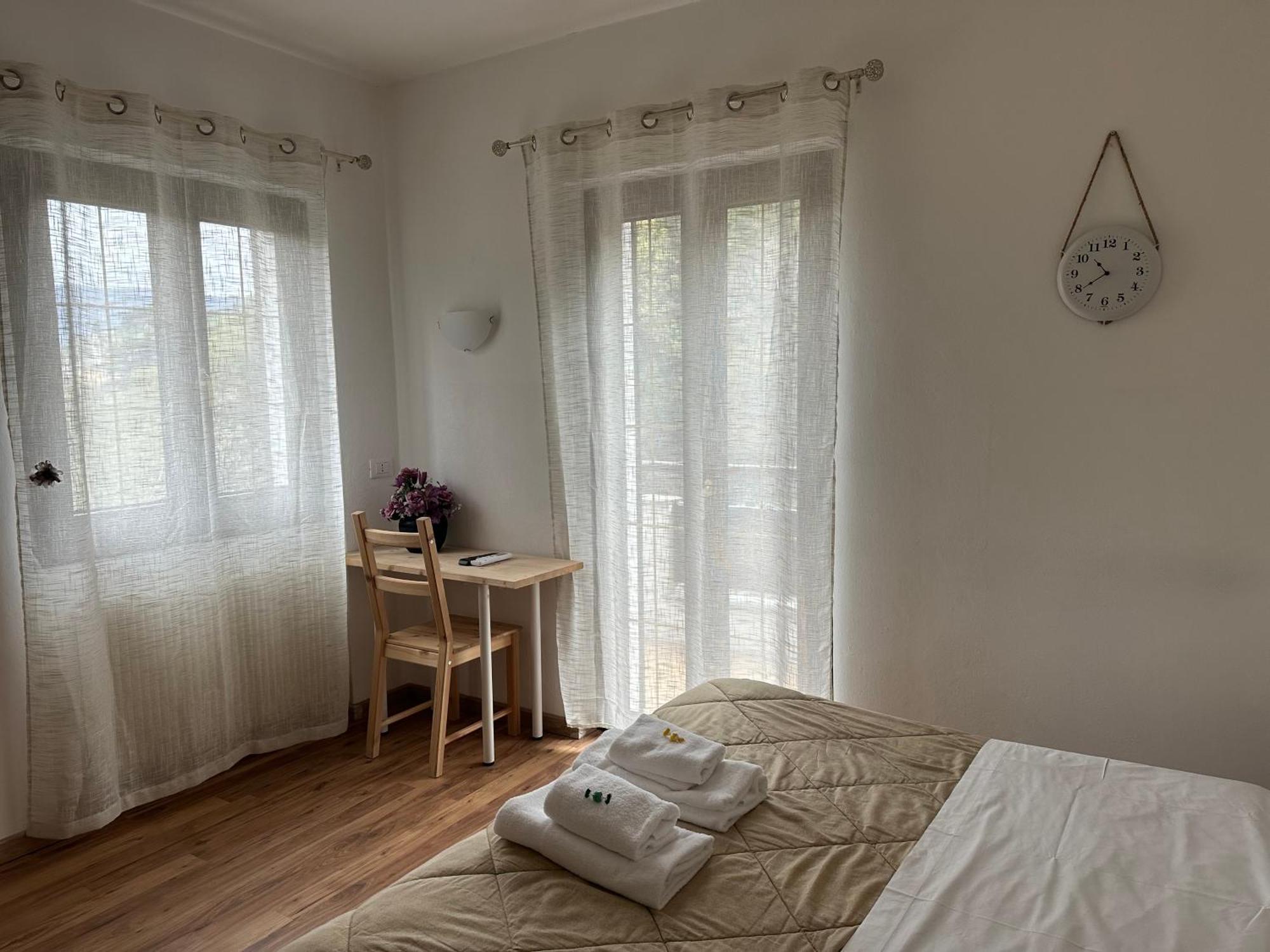 Hotel Al Verde Мандельо дел Ларио Екстериор снимка