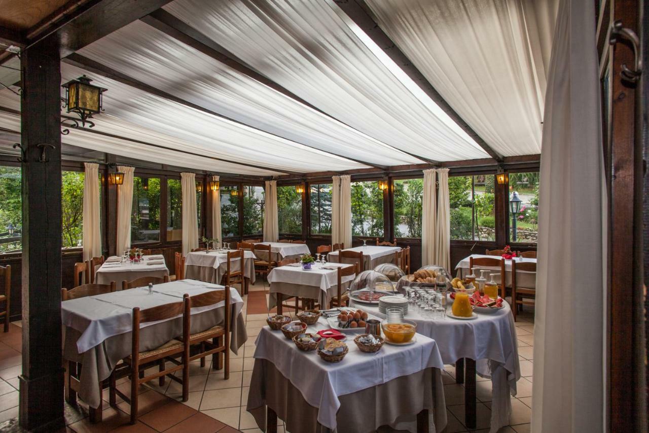 Hotel Al Verde Мандельо дел Ларио Екстериор снимка